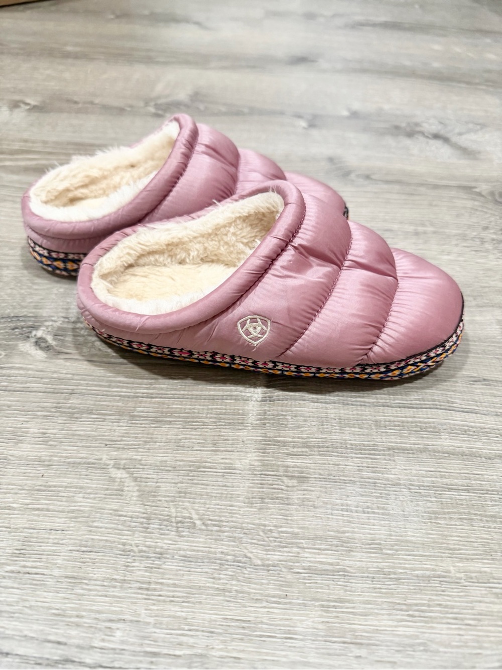 Ariat Girls Pink Puffer Slippers Faux Fur Lined Boho Western Size M 3-4